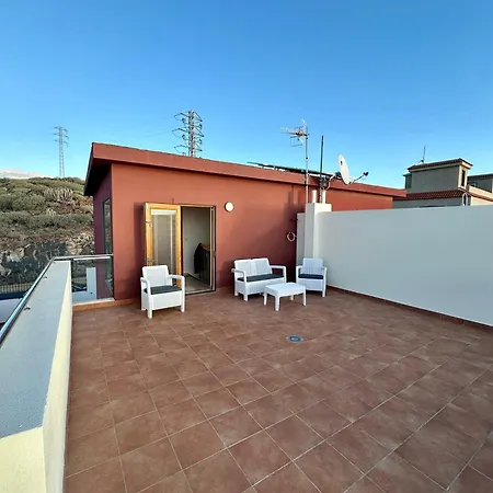 Chris Ocean View Holiday home